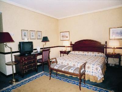 Hotel Reina Isabel 