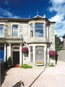 Clunie Guest House 