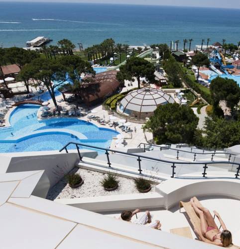 Cornelia De Luxe Resort 