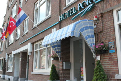 Port Hotel 