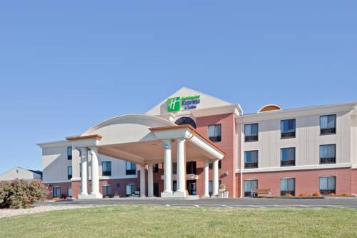 Holiday Inn Express Hotel & Suites Concordia US 81 