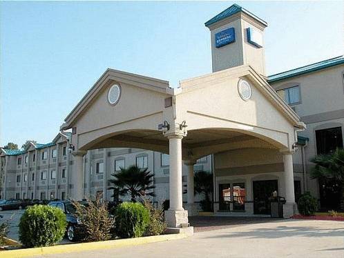 Holiday Inn Express Hotel and Suites Lake Charles 