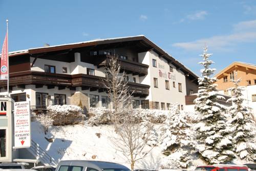 Hotel Hoch Tirol 