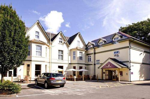 Premier Inn Bournemouth East 