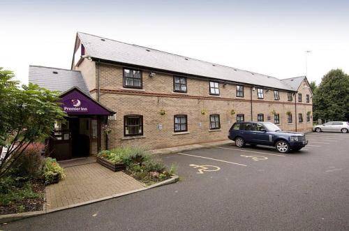 Premier Inn Leicester North West 
