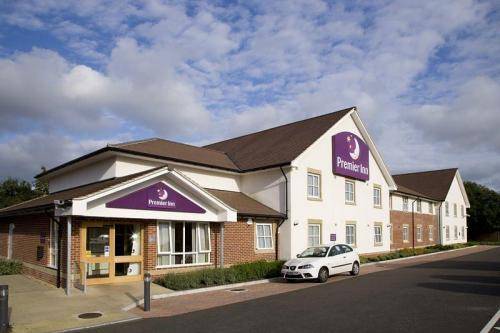 Premier Inn Peterborough North 