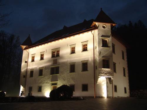 Lambergh Chateau & Hotel 