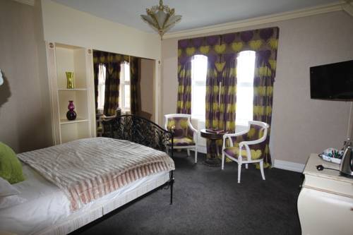 The Lilly Restaurant With Rooms 