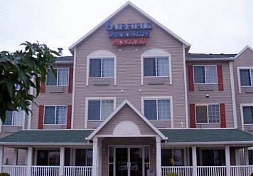 Fairfield Inn & Suites Kansas City North Near Worlds of Fun 