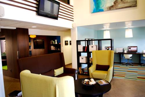 Castleberry Inn & Suites 