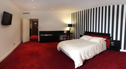 La Maison Rouge Qualys Hotel 