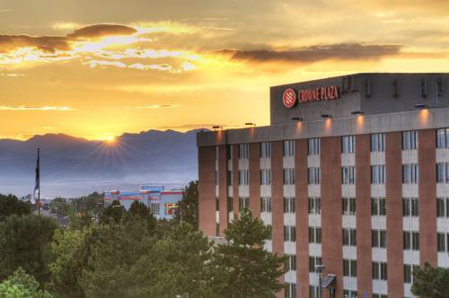 Crowne Plaza Denver International Airport 