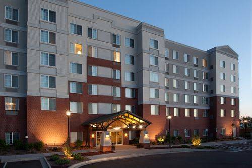 Staybridge Suites Denver International Airport 