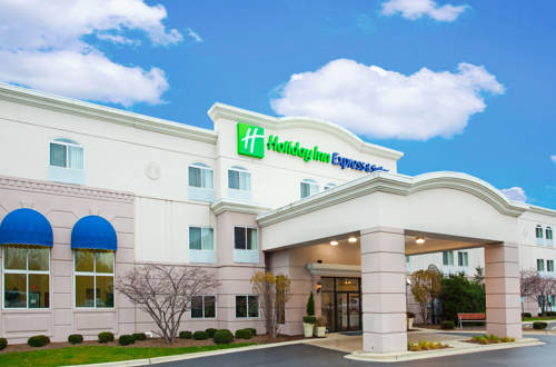 Holiday Inn Express Hotel & Suites Chicago-Libertyville 