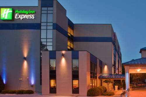 Holiday Inn Express Newport News 