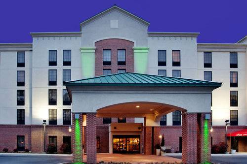 Holiday Inn Hotel & Suites Newport News 