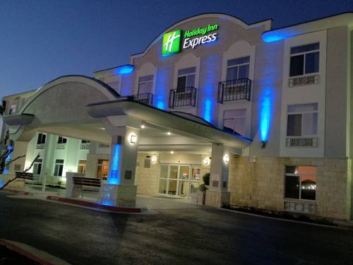 Holiday Inn Express Hotel and Suites Bastrop 