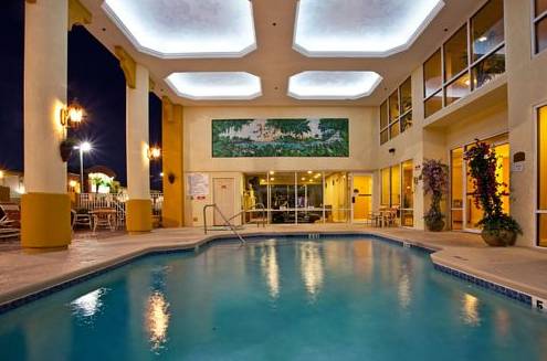 Holiday Inn Express Hotel & Suites Cocoa Beach 
