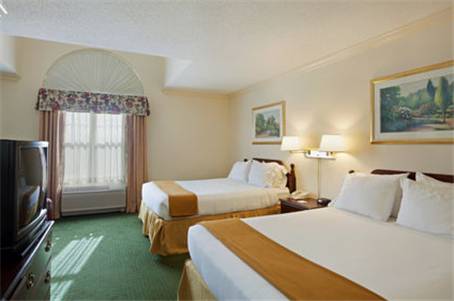 Holiday Inn Express Hotel & Suites Amherst-Hadley 