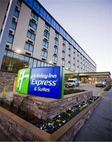 Holiday Inn Express Hotel & Suites Fort Worth Downtown 