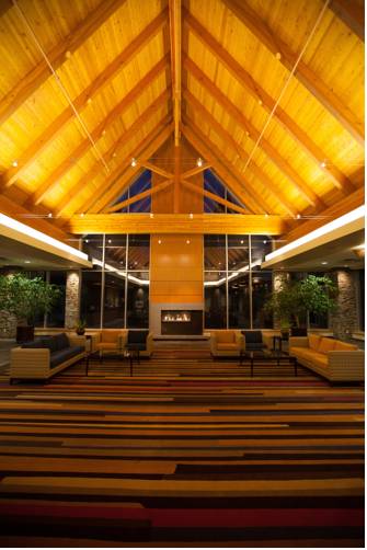 Edmonton Hotel & Convention Centre 