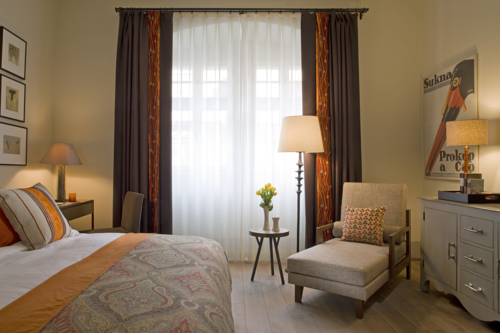The Augustine Hotel 