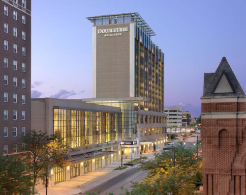DoubleTree by Hilton Hotel Cedar Rapids Convention Complex 