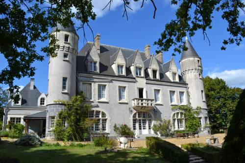 Château De Montbrun 