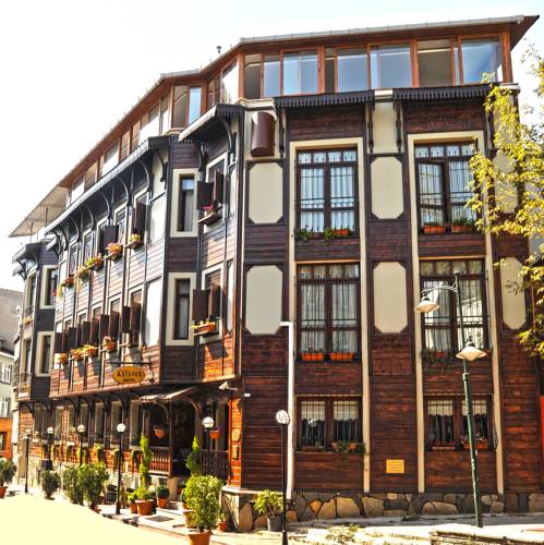 Artefes Hotel 