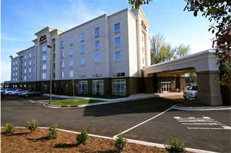 Hampton Inn & Suites Charlotte-Airport 