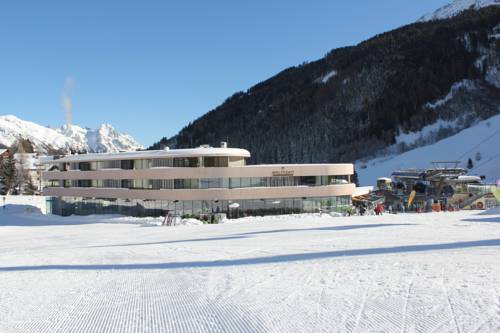 Hotel Arlmont 