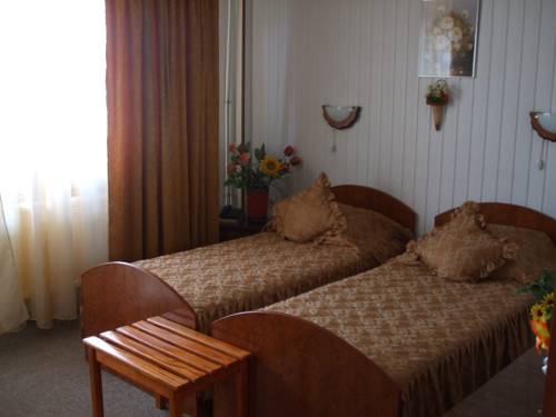 Hotel Roxy & Maryo 