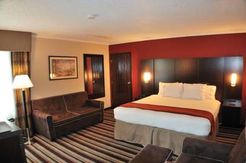 Holiday Inn Express Nashville W-I40 