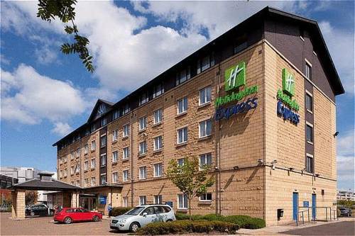 Holiday Inn Express Edinburgh Waterfront 