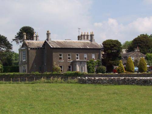 Aynsome Manor Hotel 