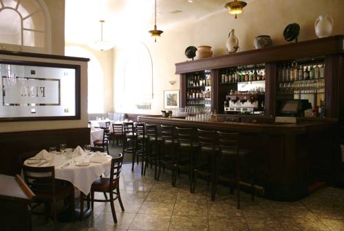 Andrews Hotel 