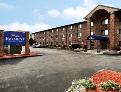 Baymont Inn & Suites Glendale/Milwaukee North 