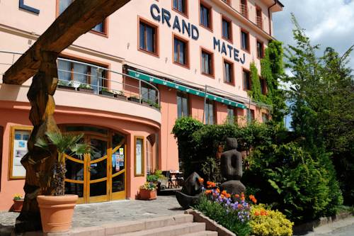 Hotel & Penzión Grand Matej 