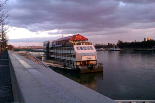 Botel Gracia 