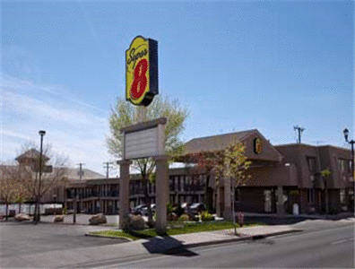 Super 8 Saint George 