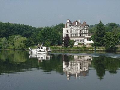 Logis Hostellerie Saint Pierre 