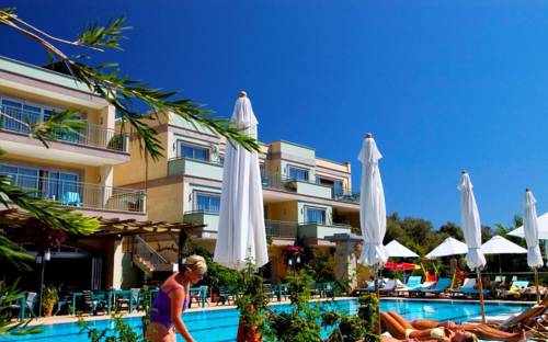 Happy Hotel 
