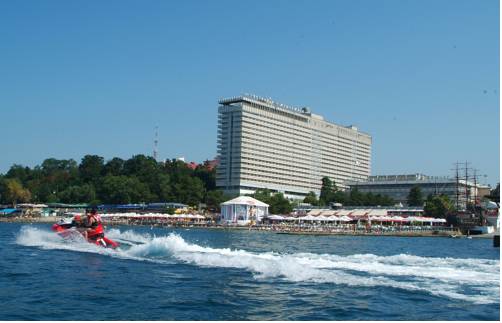 Zhemchuzhina Hotel Complex 