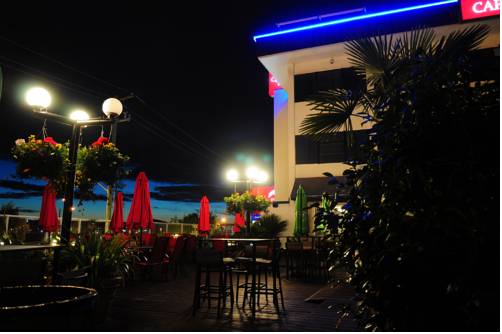 Capital City Center Hotel 
