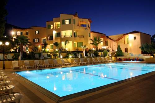 Silvia Apartments Hotel 