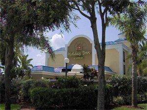 Holiday Inn Express Vero Beach-West 