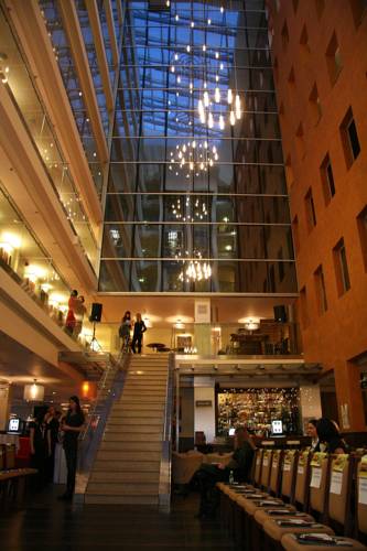 Avalon Hotel 