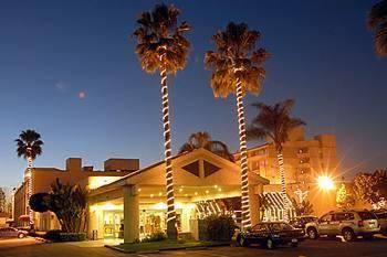 Howard Johnson Hotel and Conference Center 