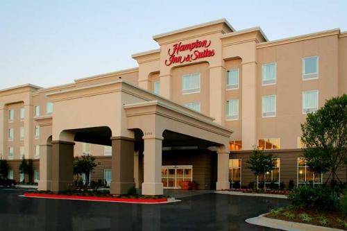 Hampton Inn & Suites Atlanta - I-285 & Camp Creek Parkway 