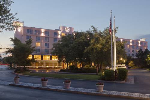 DoubleTree Club by Hilton Hotel Boston Bayside 